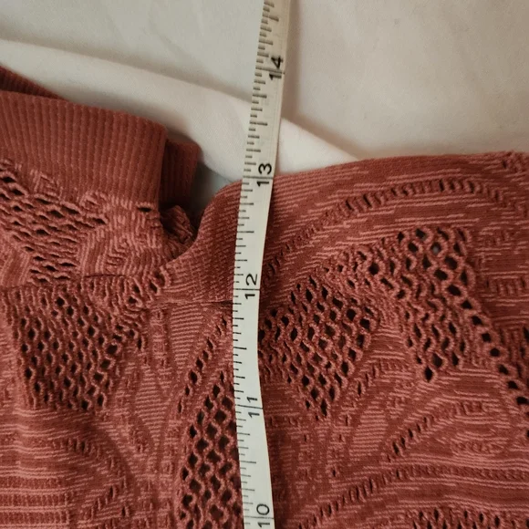 Free People Mauve Crop Top - Picture 6 of 8